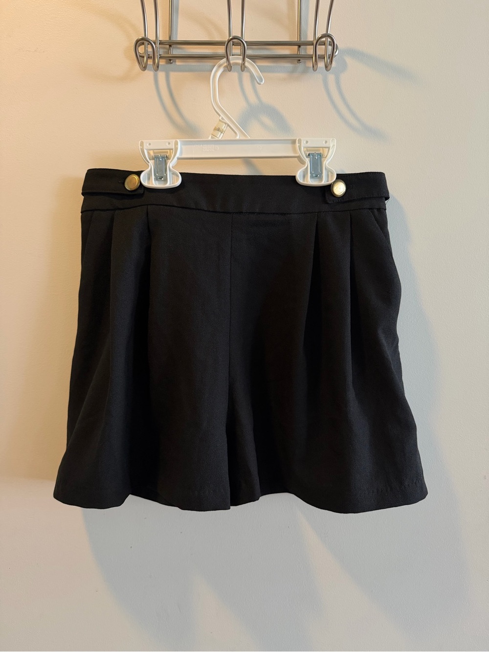 Under Skies High Waist Black Pleated Shorts
